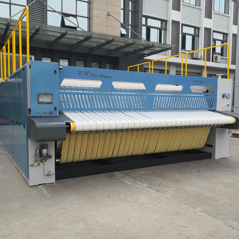 洗滌廠(chǎng)設(shè)備之燙平機(jī)中的高速燙平機(jī) 洗滌廠(chǎng)設(shè)備之燙平機(jī)中的高速燙平機(jī)